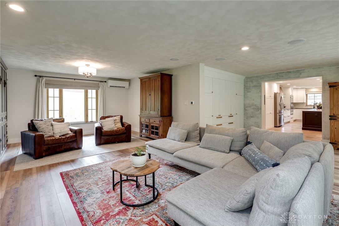 5580 Winshire Terrace