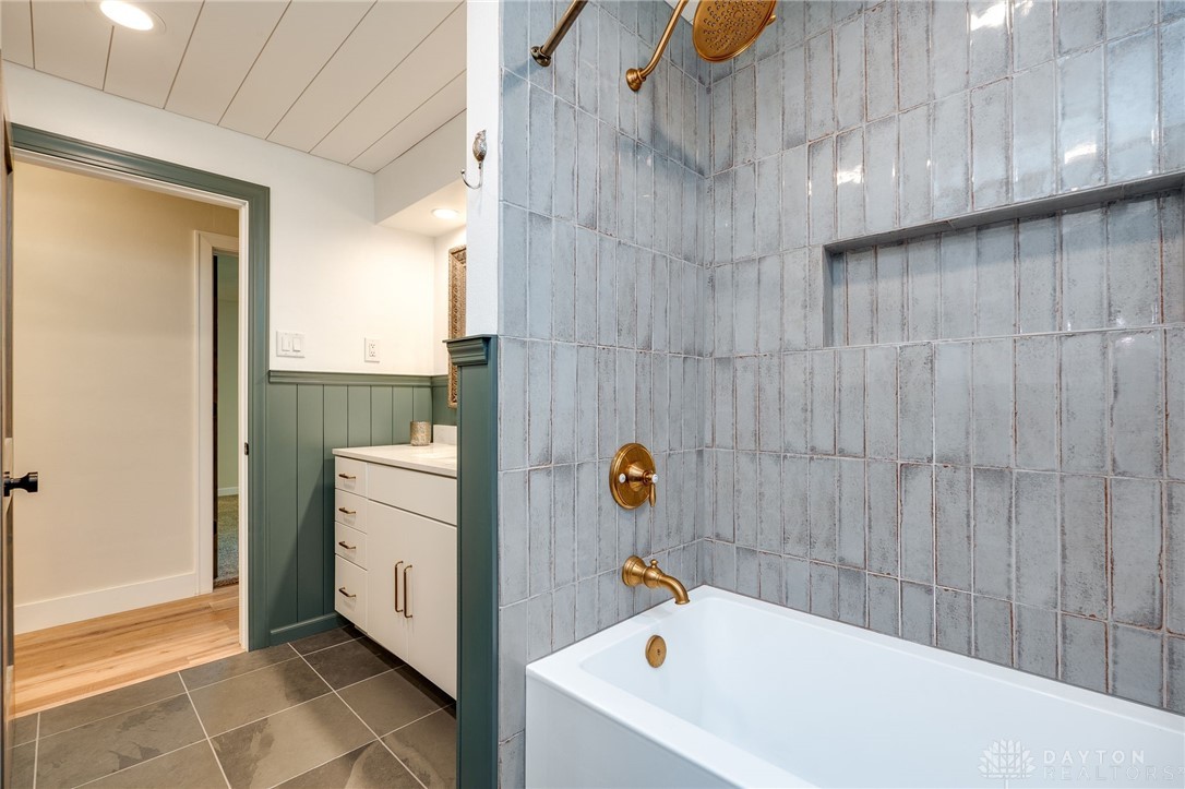 5580 Winshire Terrace