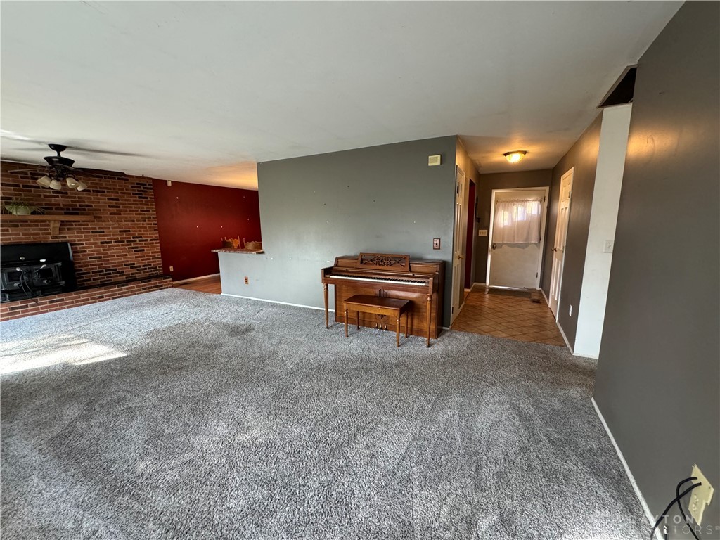 1206 Sherwood Forest Drive