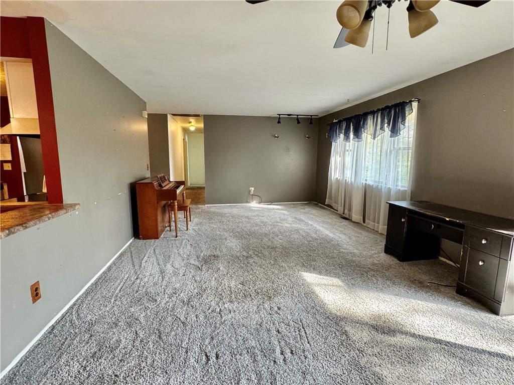 1206 Sherwood Forest Drive