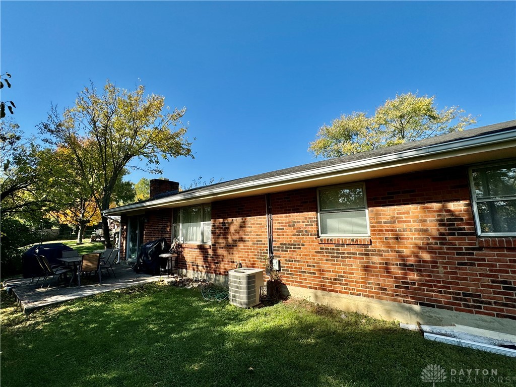 1206 Sherwood Forest Drive