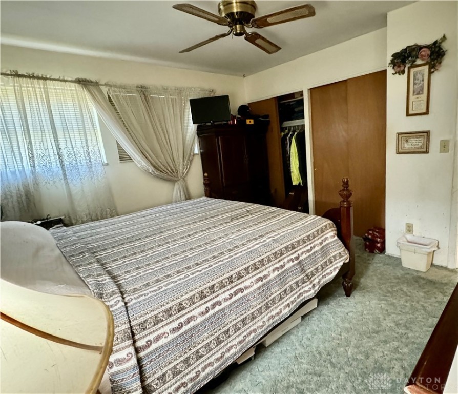 1206 Sherwood Forest Drive