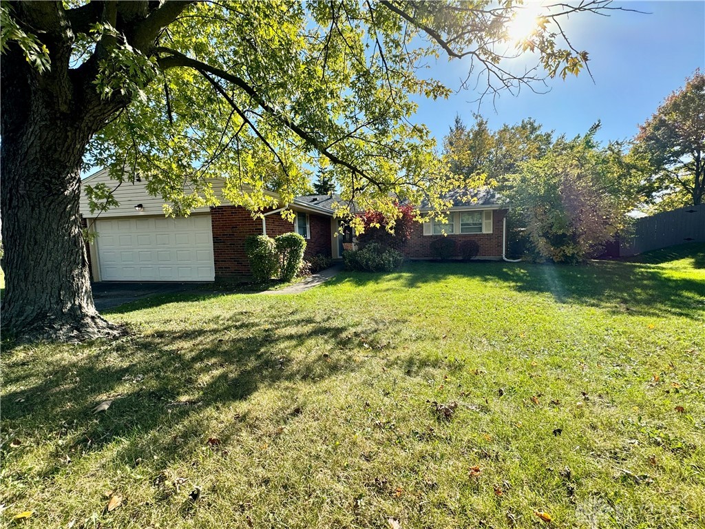 1206 Sherwood Forest Drive