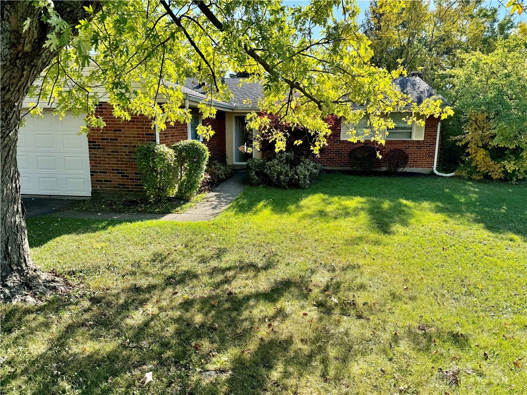 1206 Sherwood Forest Drive