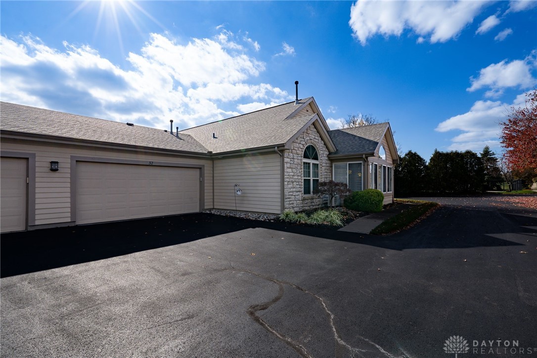 32 Villa Pointe Drive