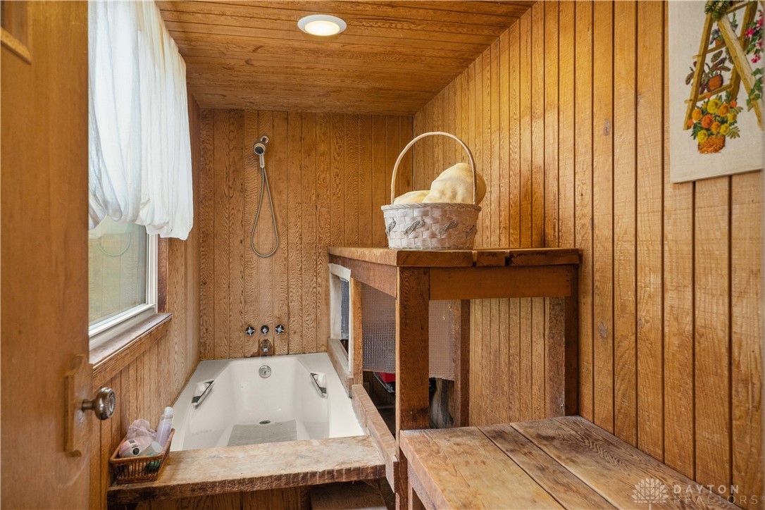 1485 Black Oak Drive