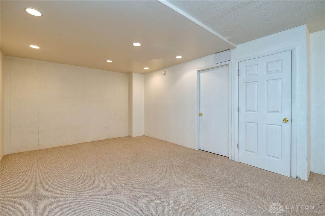 8391 Abbeywood Court