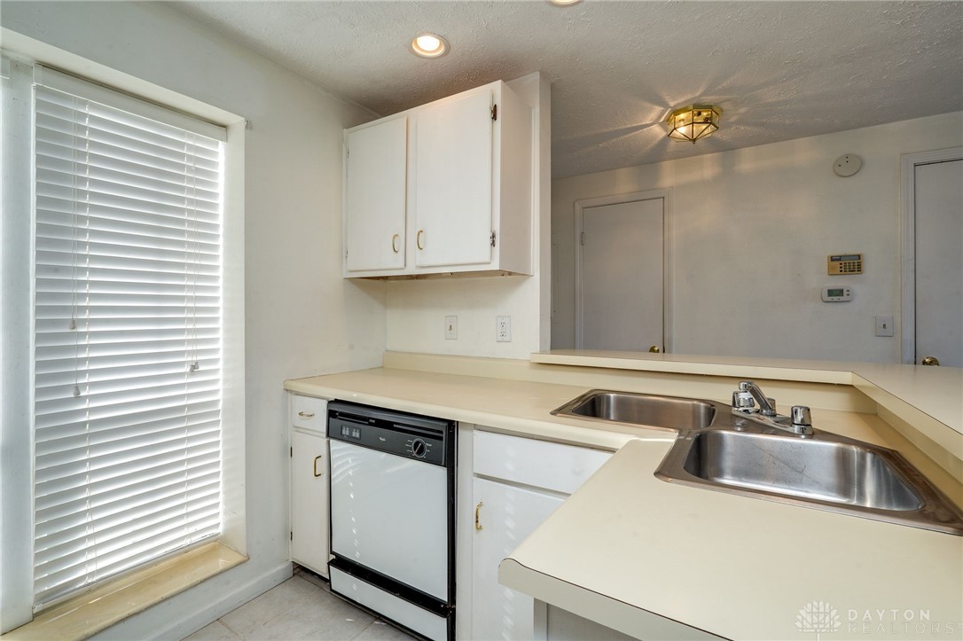 8391 Abbeywood Court