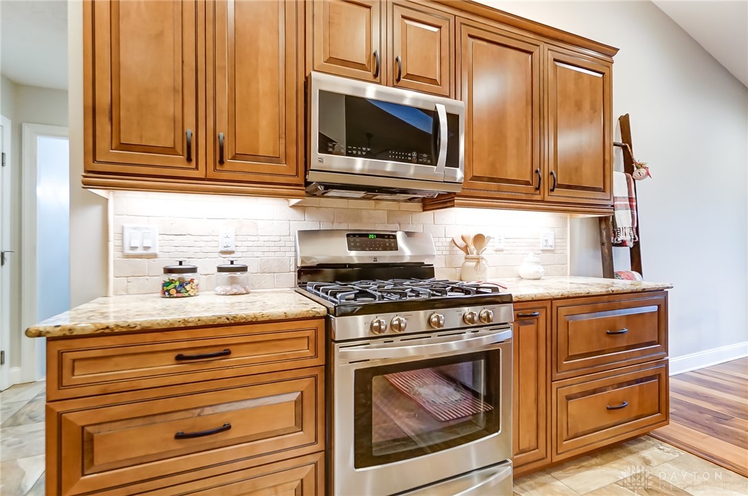 203 Meadowview Court