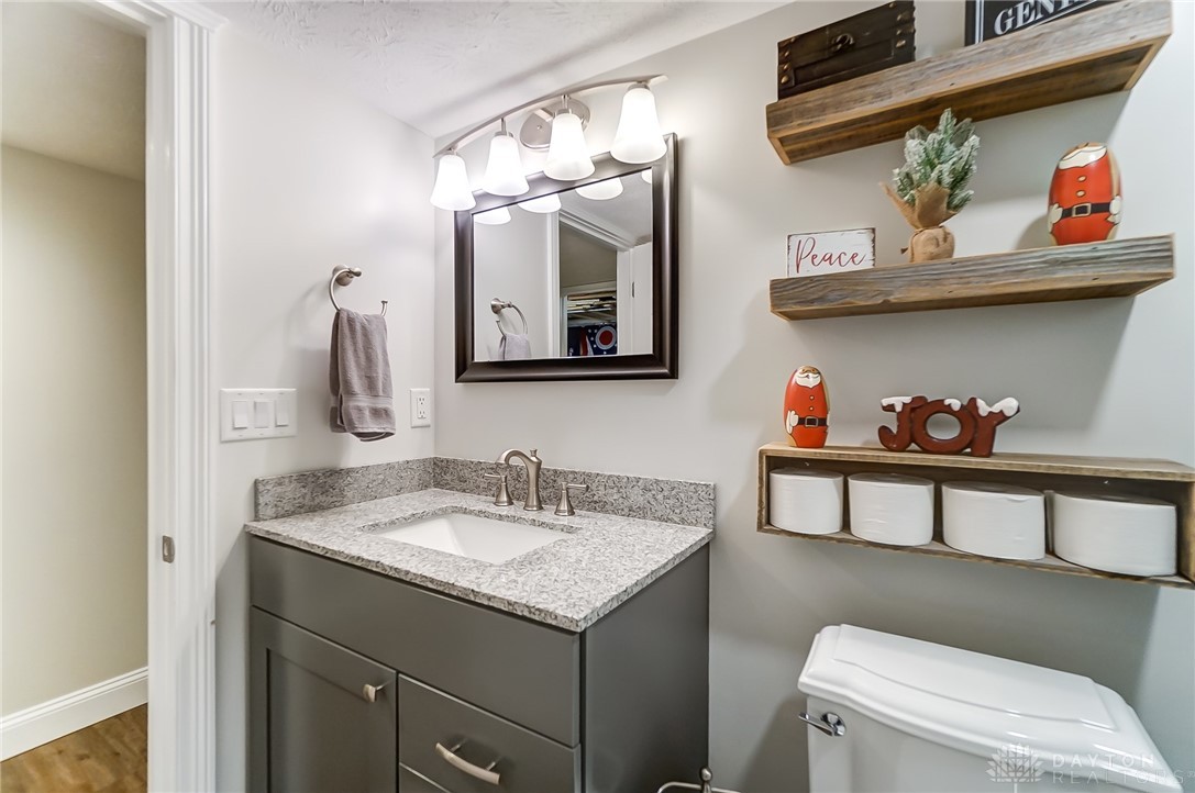 203 Meadowview Court