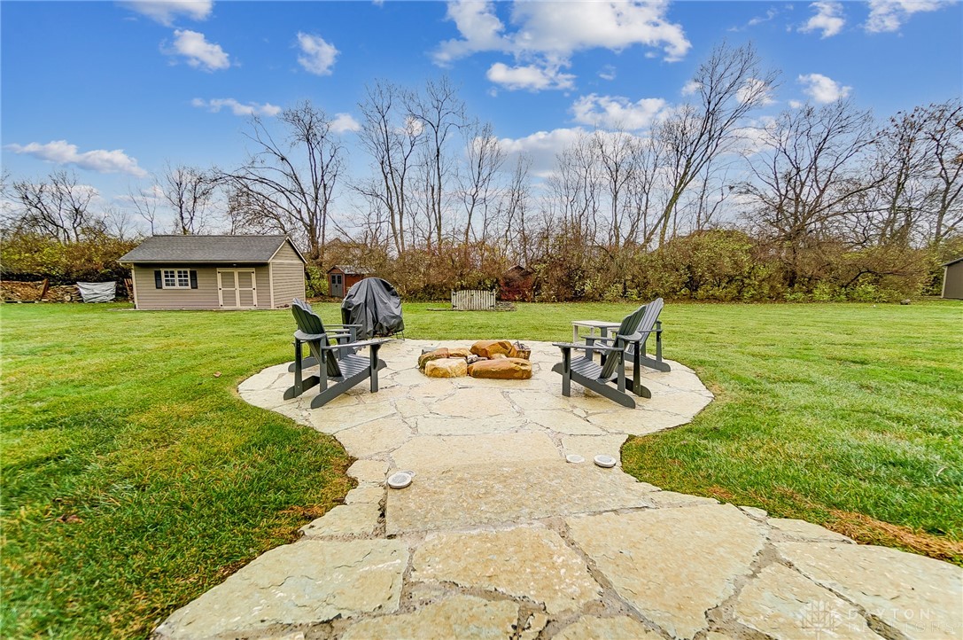 203 Meadowview Court