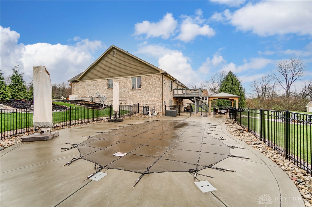 203 Meadowview Court