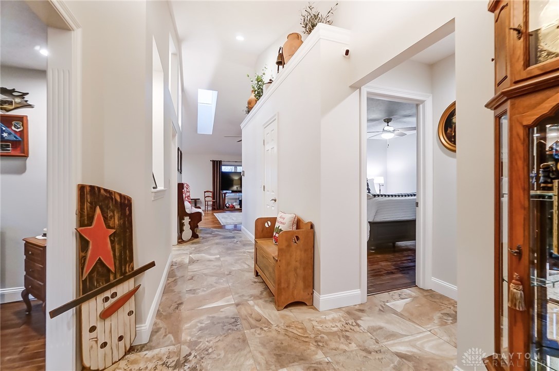 203 Meadowview Court