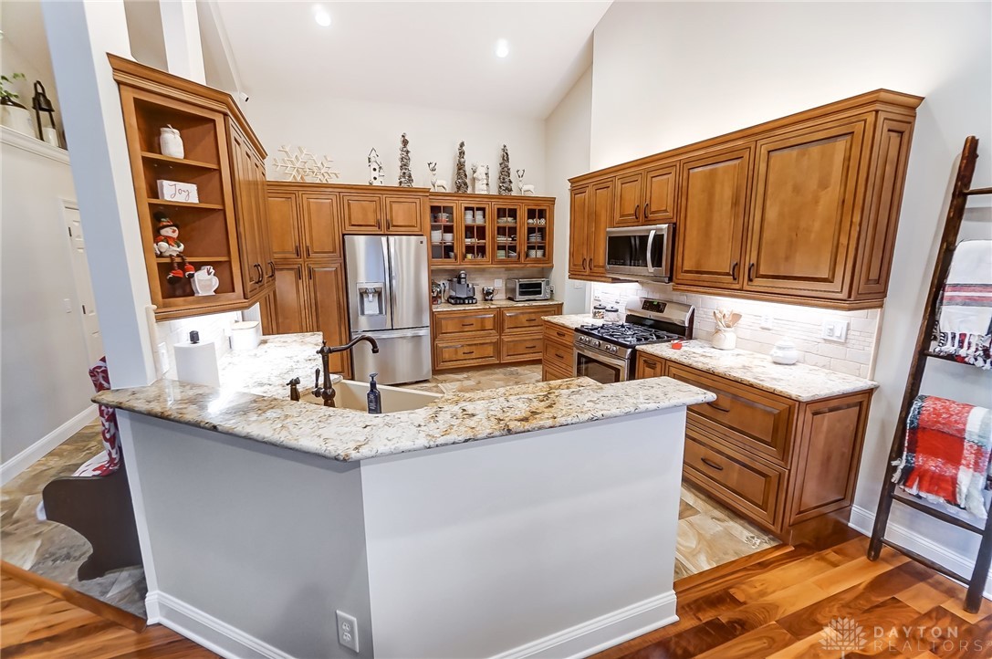 203 Meadowview Court