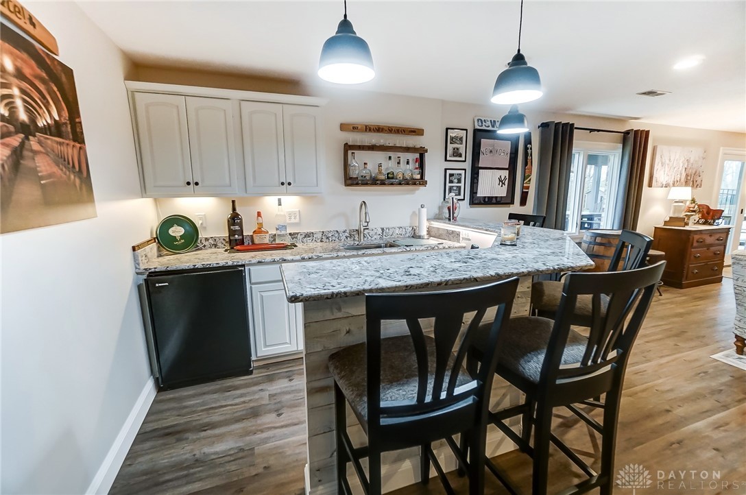 203 Meadowview Court