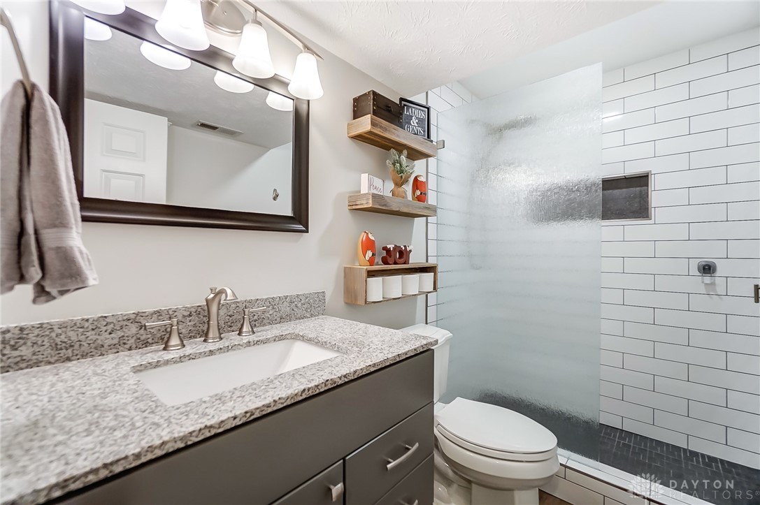 203 Meadowview Court