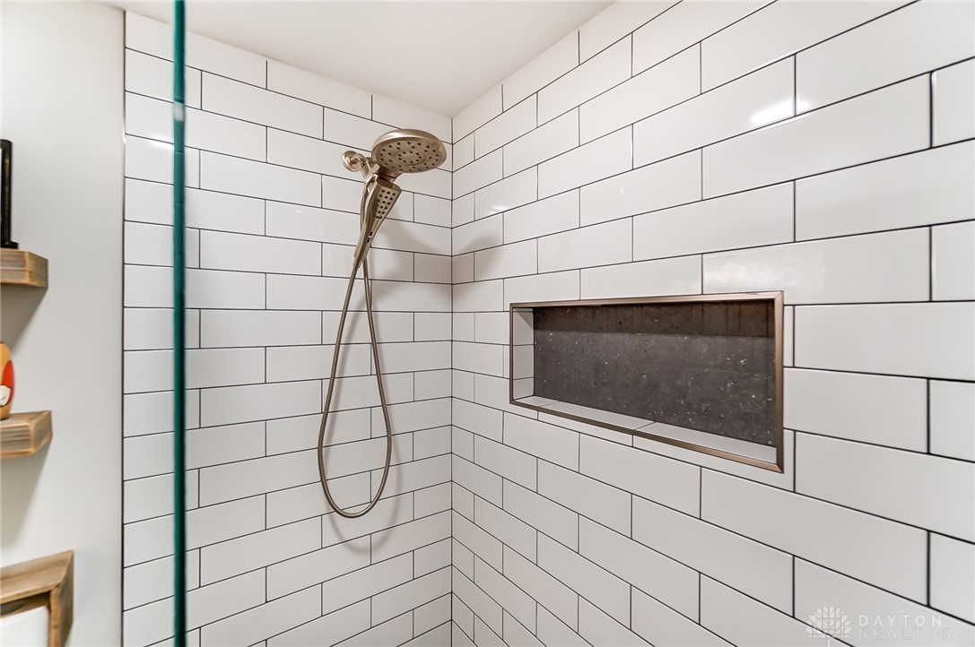 203 Meadowview Court