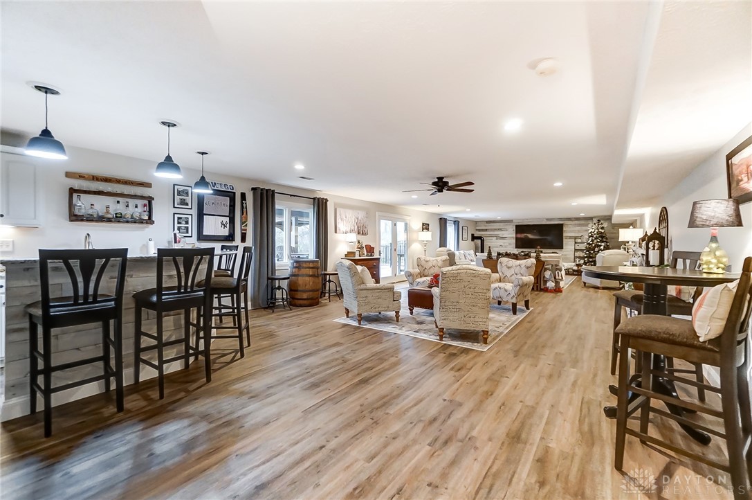 203 Meadowview Court