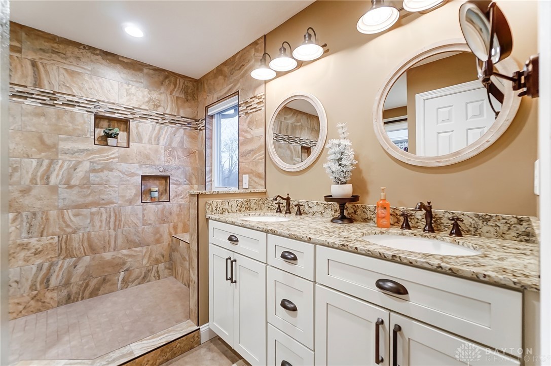 203 Meadowview Court