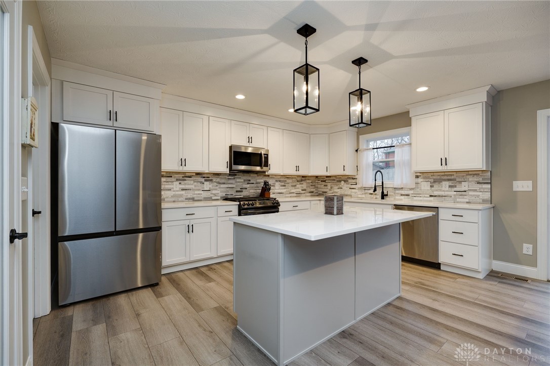 1353 Chrisman Landing