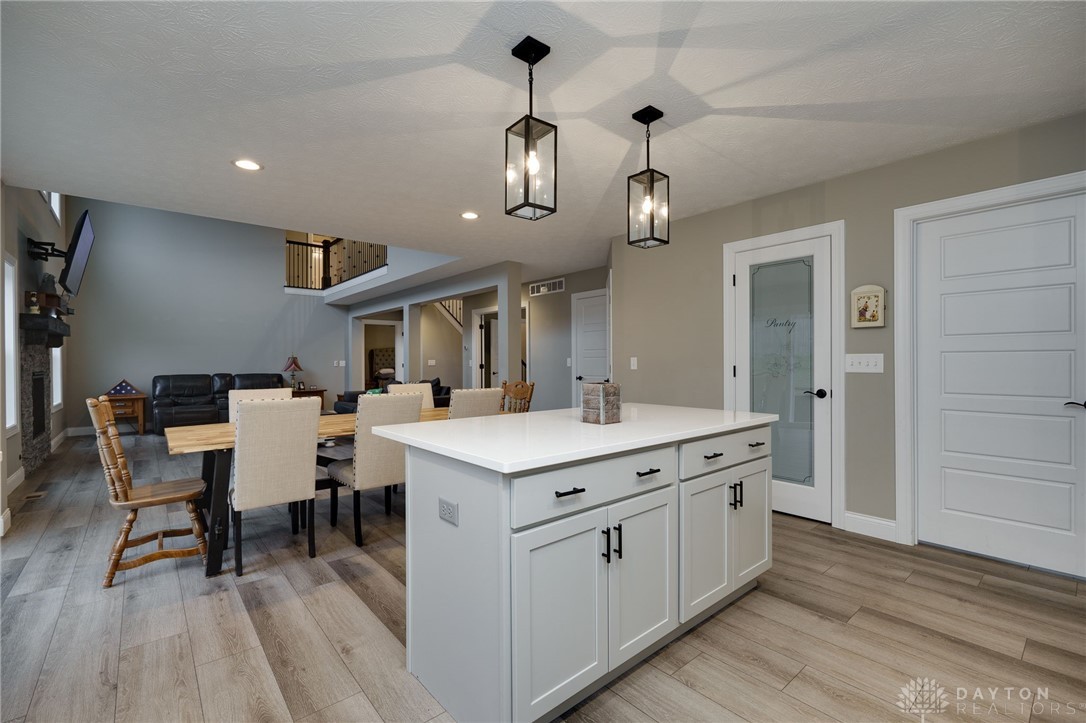 1353 Chrisman Landing