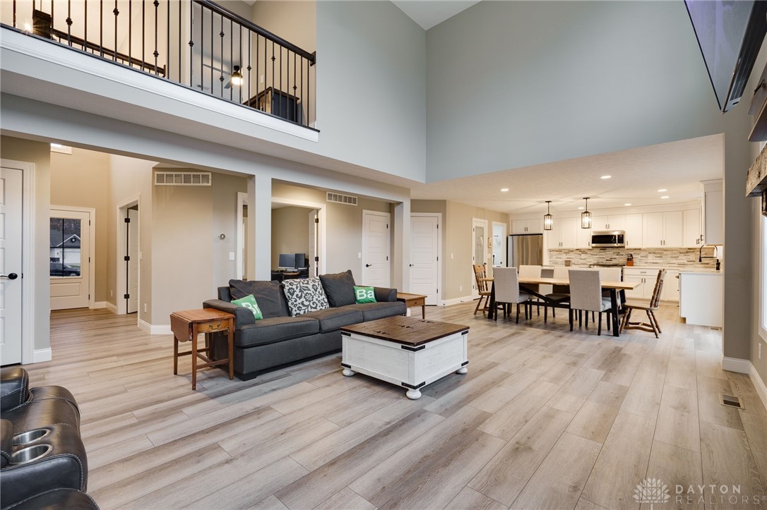 1353 Chrisman Landing