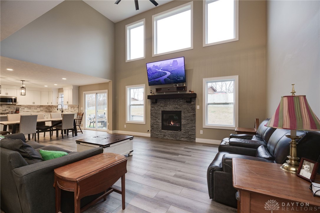 1353 Chrisman Landing