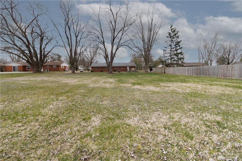 1806 E Lytle-Five Points Road