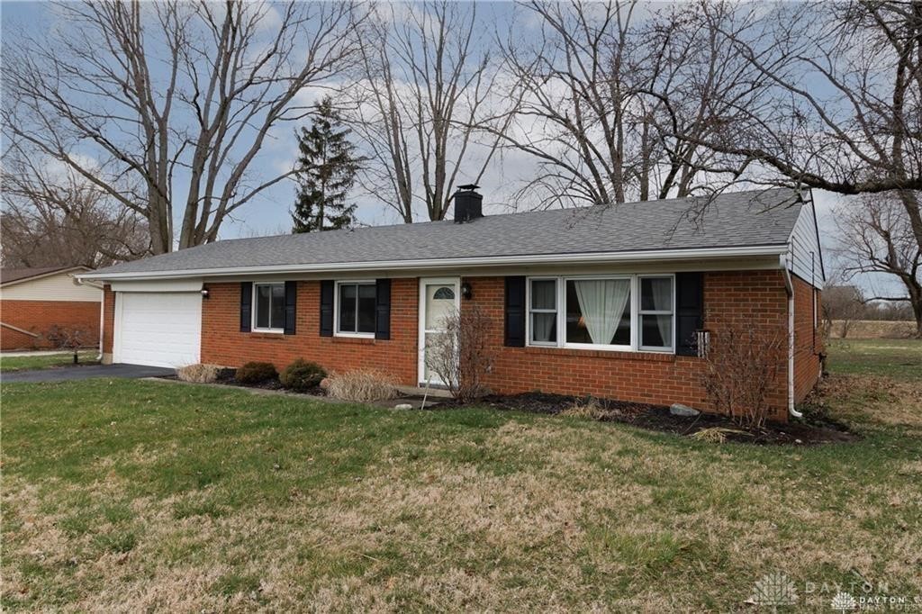 1806 E Lytle-Five Points Road