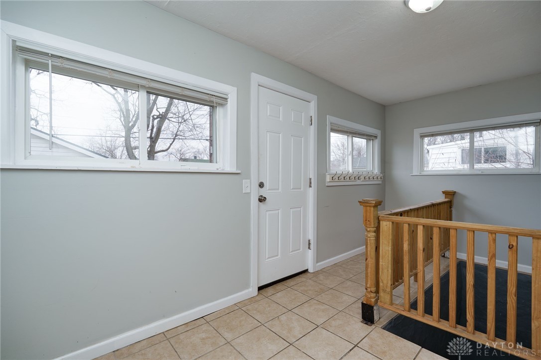 2749 Gladstone Street