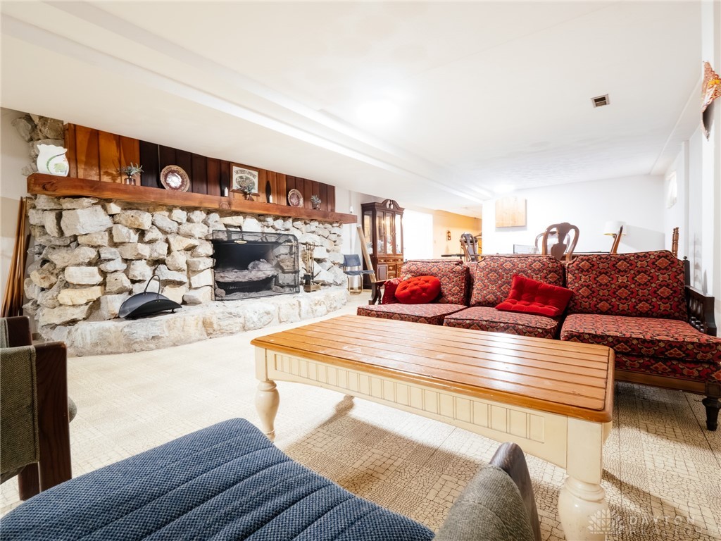 1987 W Alex Bell Road 7