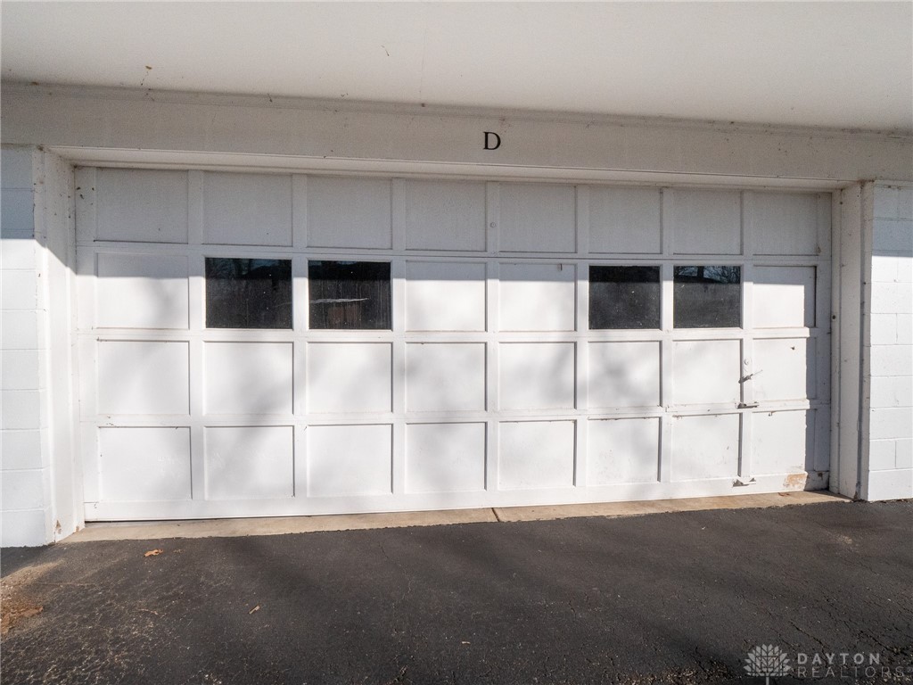 1987 W Alex Bell Road 7