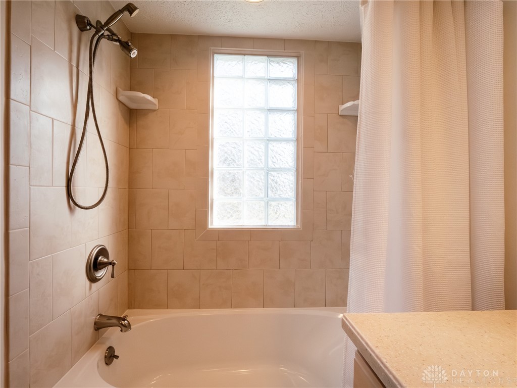 1987 W Alex Bell Road 7