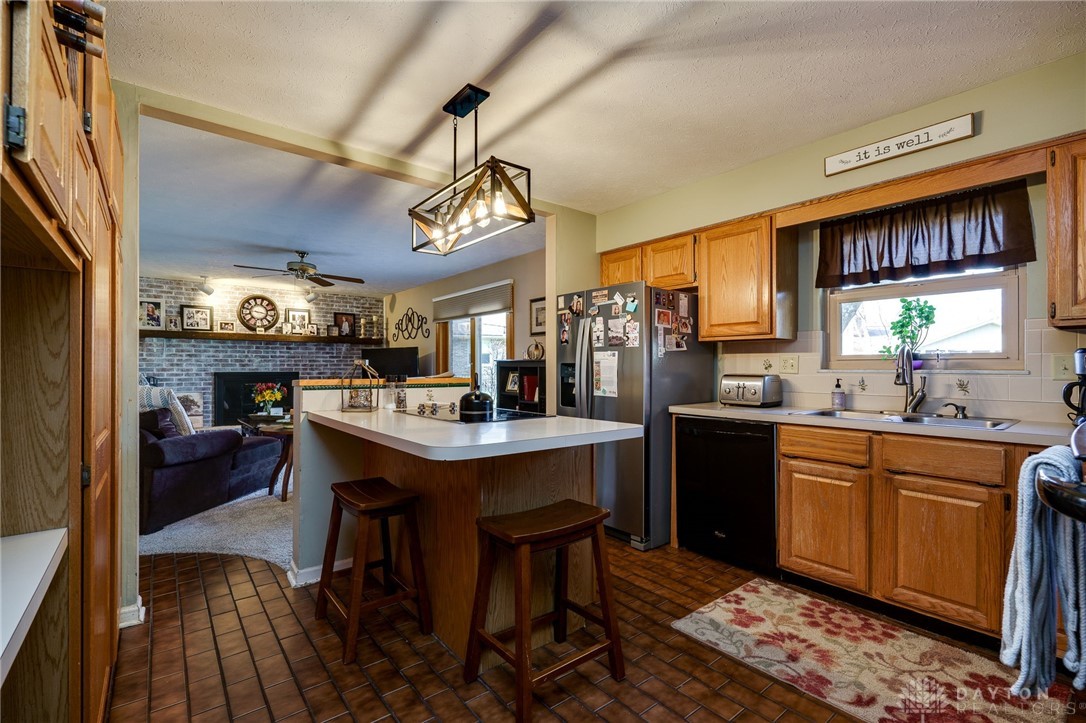 8865 Wells Spring Point