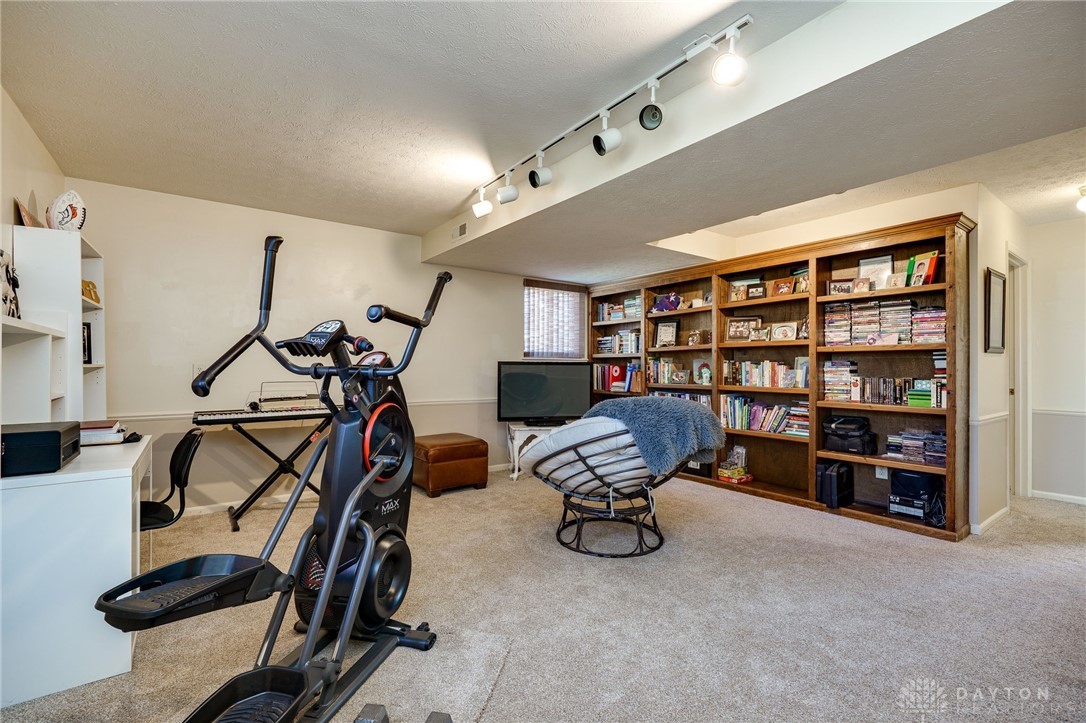 8865 Wells Spring Point