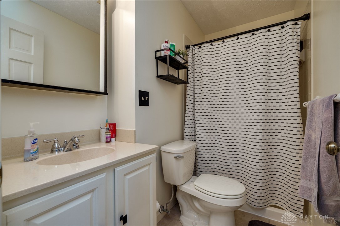 8865 Wells Spring Point