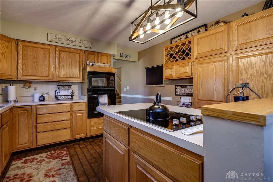 8865 Wells Spring Point