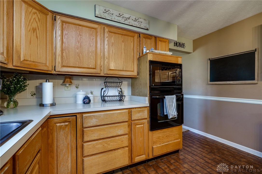 8865 Wells Spring Point