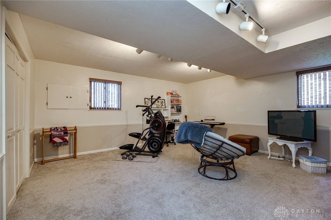 8865 Wells Spring Point