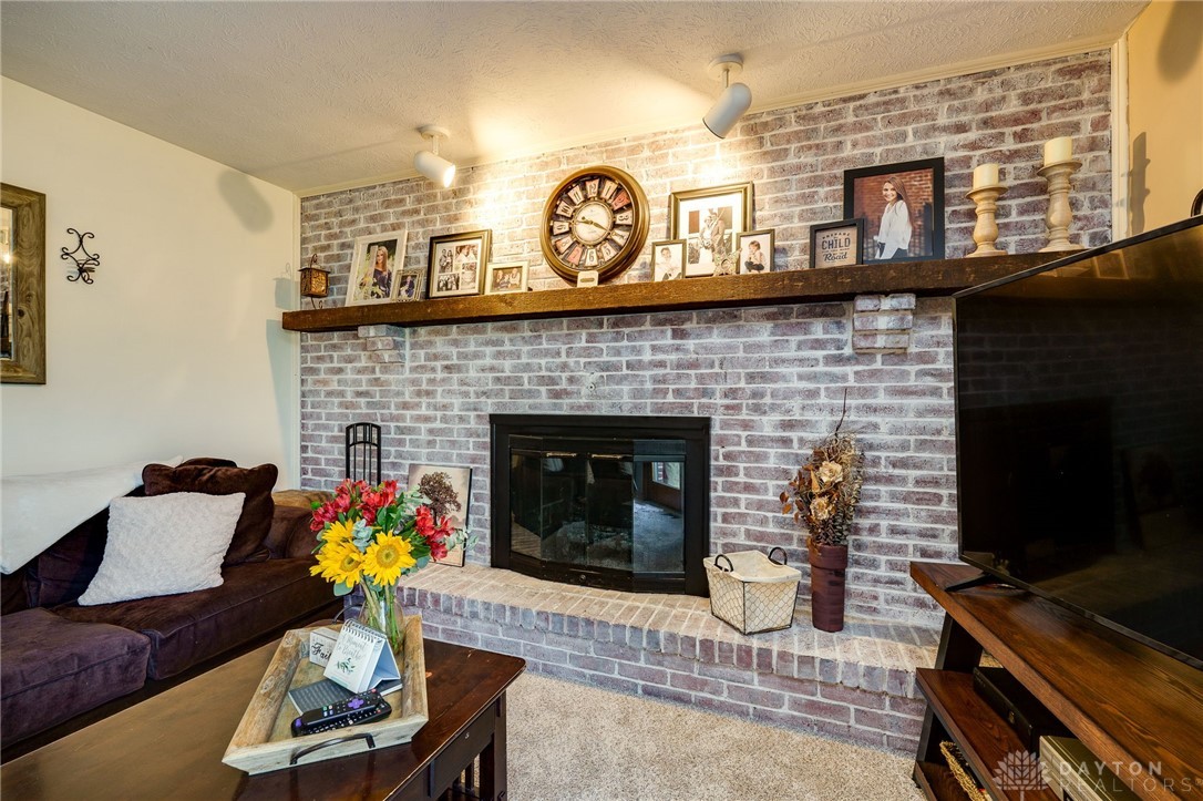 8865 Wells Spring Point