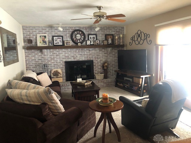 8865 Wells Spring Point