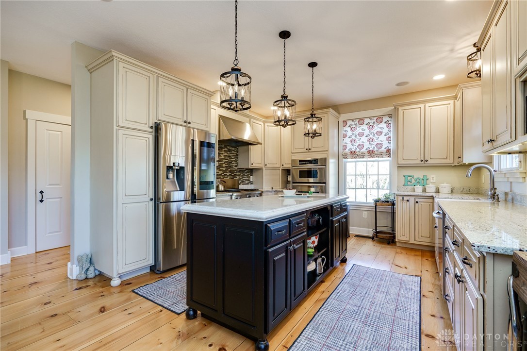 7992 Locust Grove Court