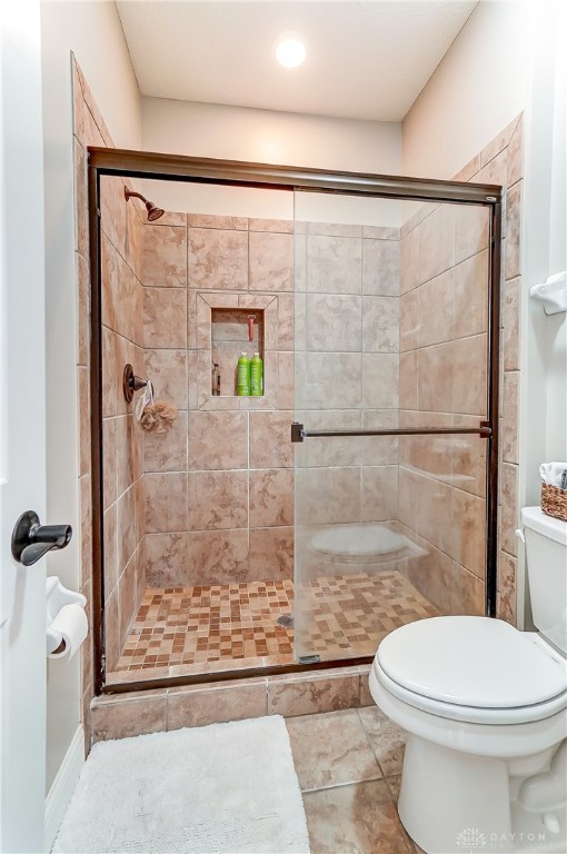 236 Pointe Oakwood Way