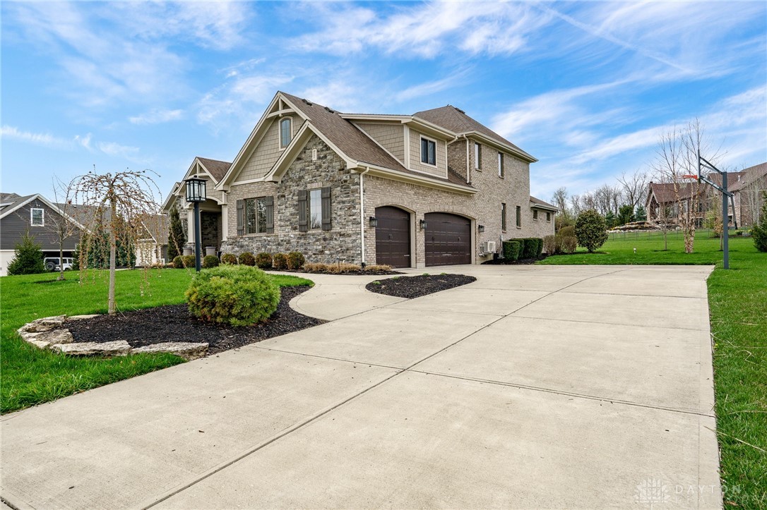 670 Grand Wood Court