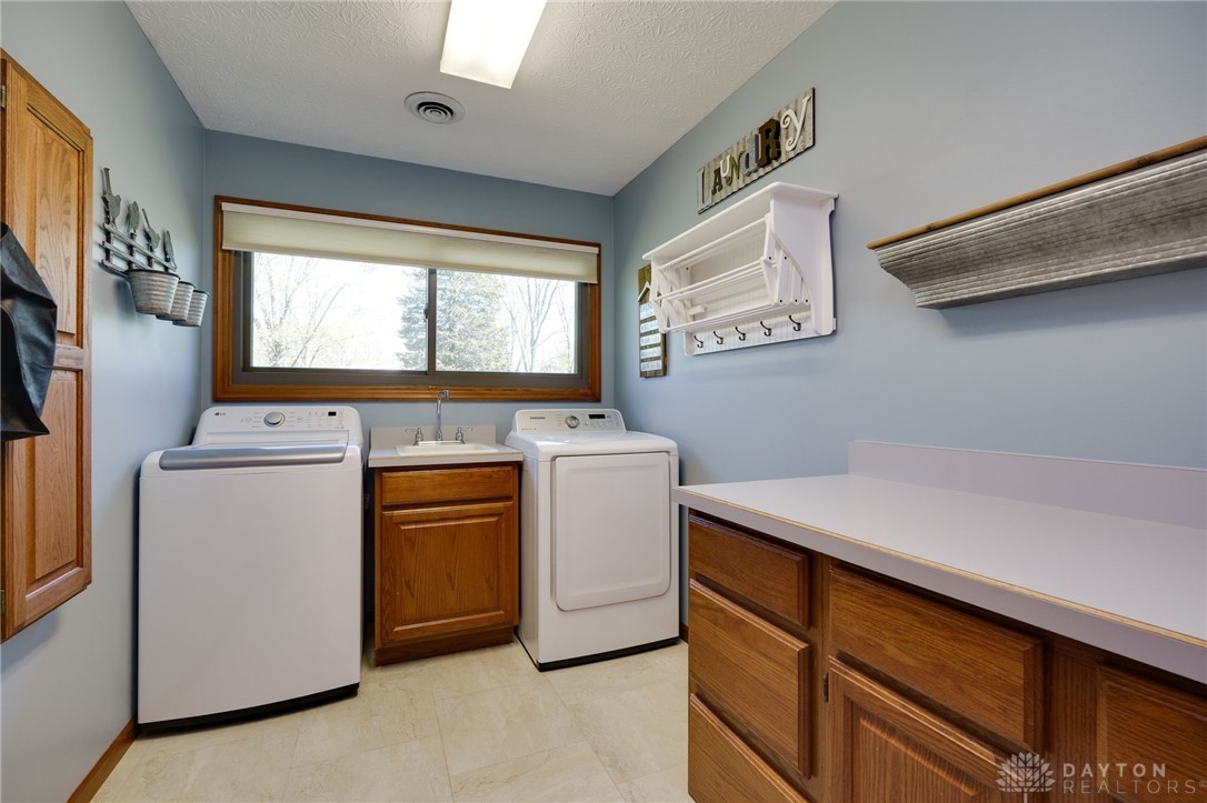 8467 Bunnell Hill Road