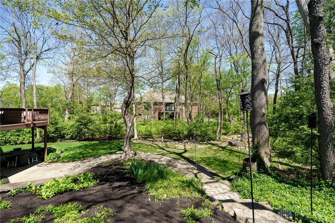 10 Meadow Brook Drive