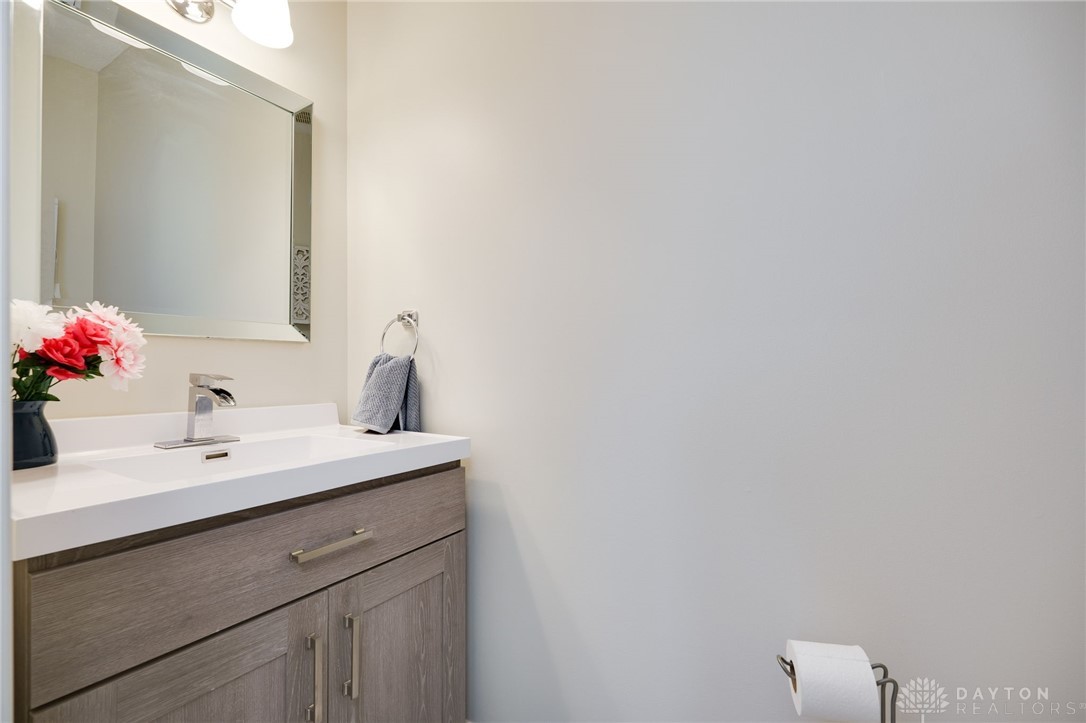 10 Meadow Brook Drive