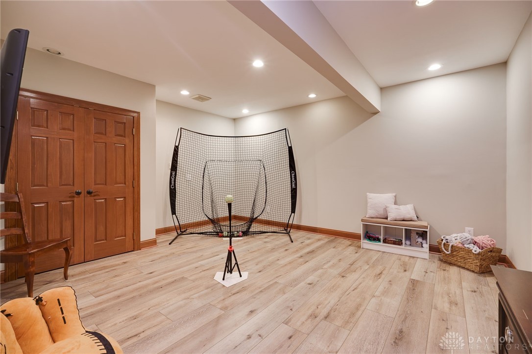 10 Meadow Brook Drive