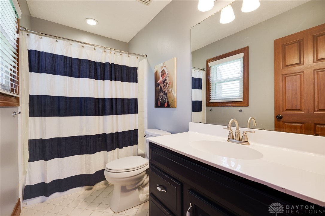 10 Meadow Brook Drive