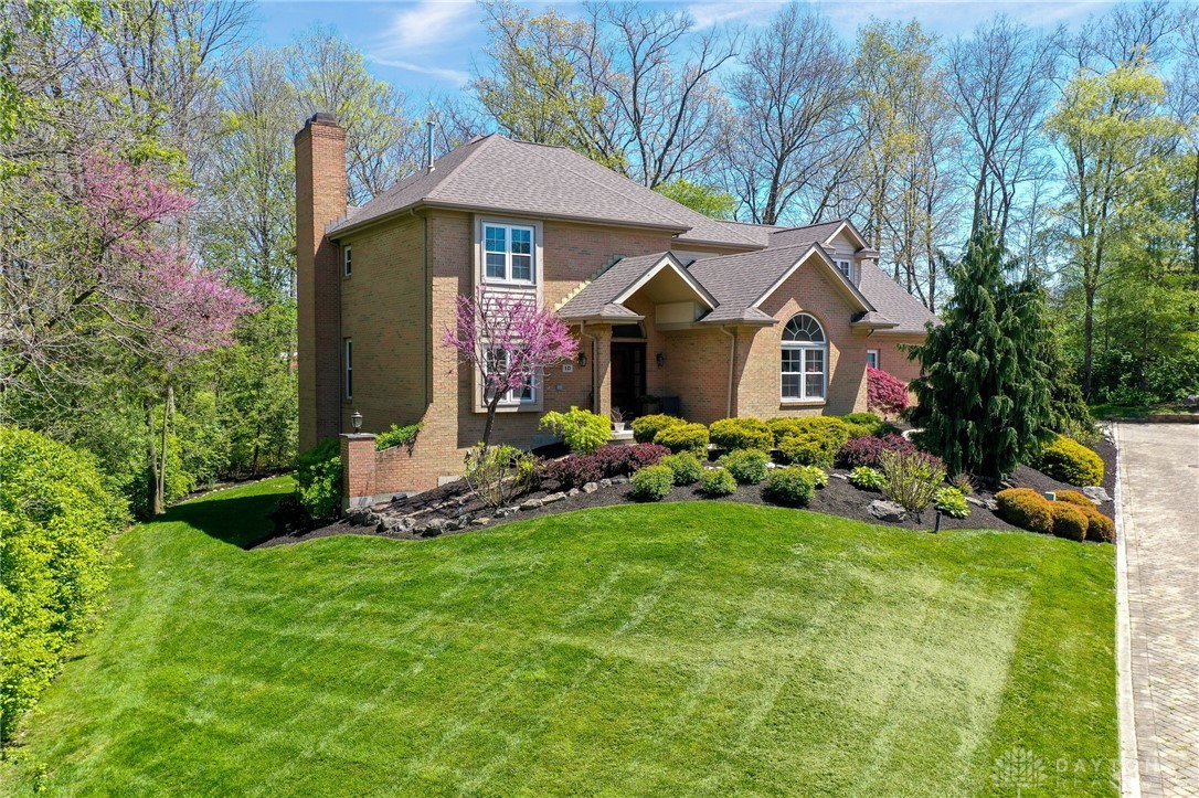 10 Meadow Brook Drive